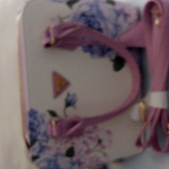 Lilac and Blue Leather Crossbody - Picture 5 of 5